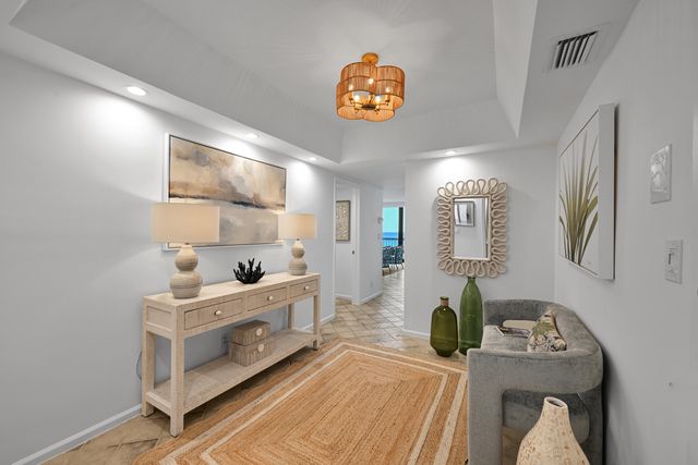 3300 S Ocean Boulevard 203, Palm Beach, FL 33480