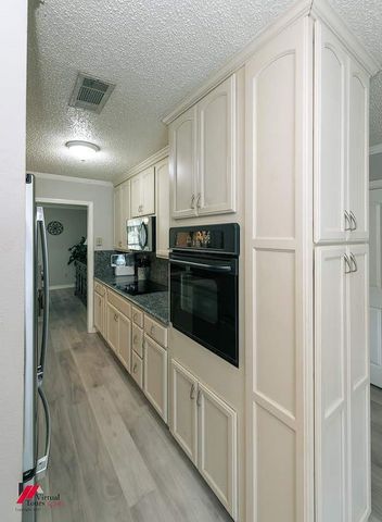 2505 Sundsvall Court, Shreveport, LA 71118