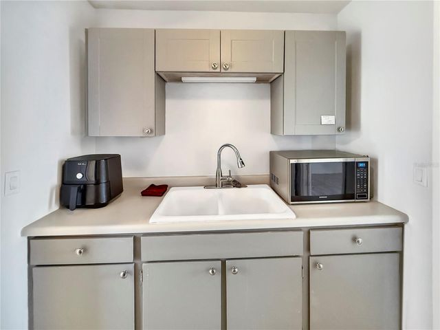 889 W VILLAGE DRIVE, Deltona, FL 32725