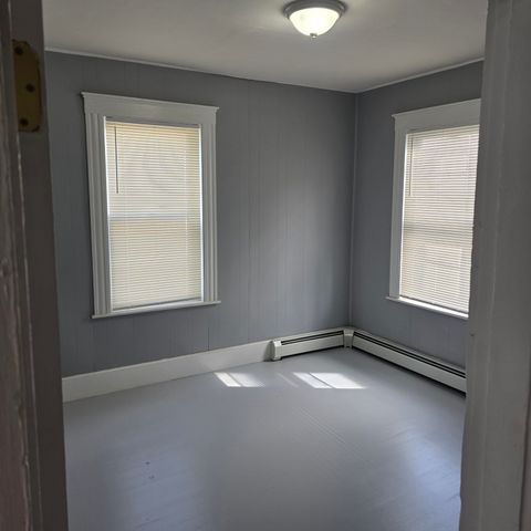 296 Howard Street 1, Lawrence, MA 01841