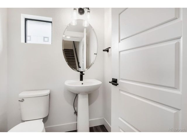 2038 S Holly St 2, Denver, CO 80222