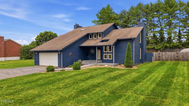 731 Redwood Drive, Mount Carmel, TN 37645