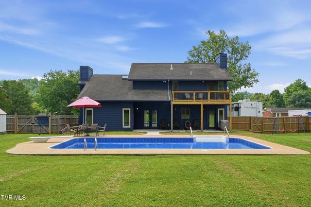 731 Redwood Drive, Mount Carmel, TN 37645