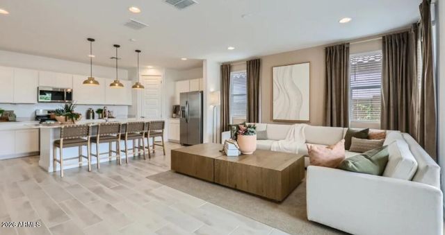 4689 E KENNETH Lane, San Tan Valley, AZ 85143