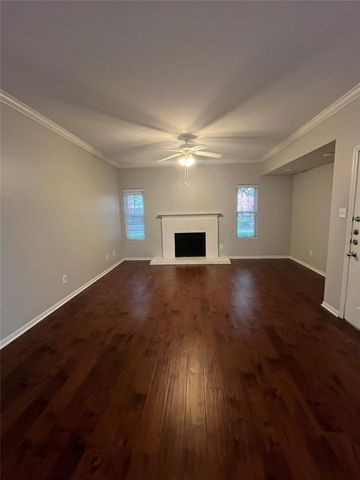 4041 Law Street 404, Houston, TX 77005