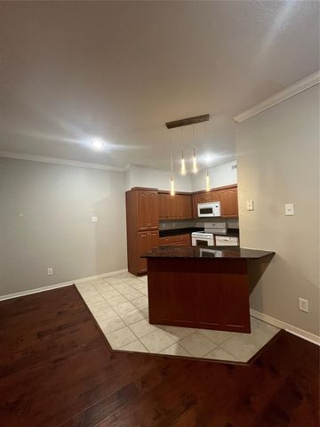 4041 Law Street 404, Houston, TX 77005