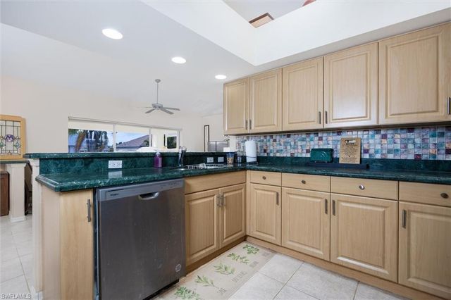 1630 SW 9th PL, Cape Coral, FL 33991