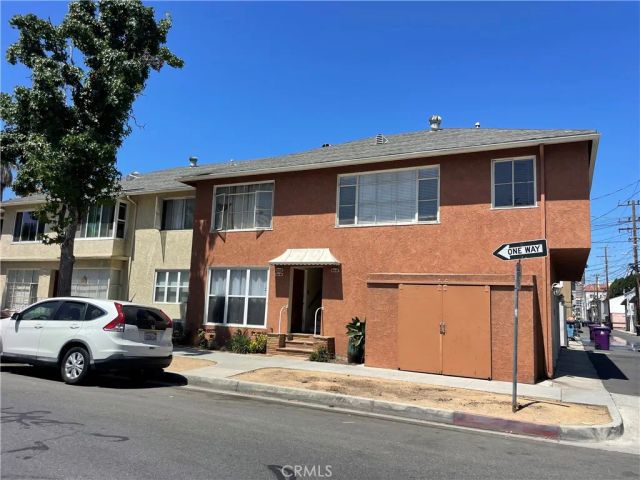 15 Cerritos, Long Beach, CA 90802
