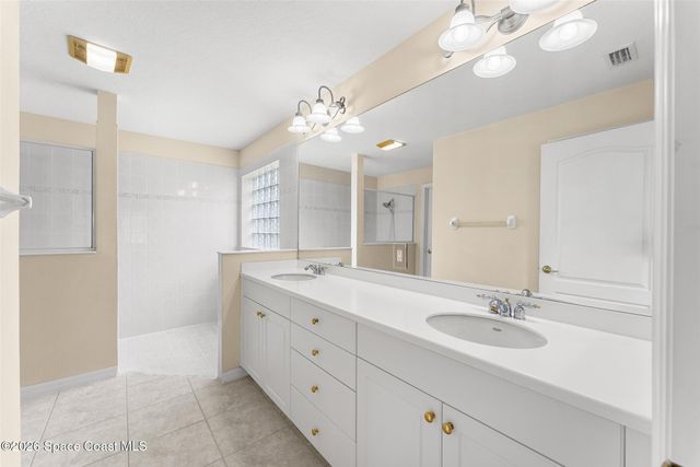 6904 Renshaw Drive, Melbourne, FL 32940