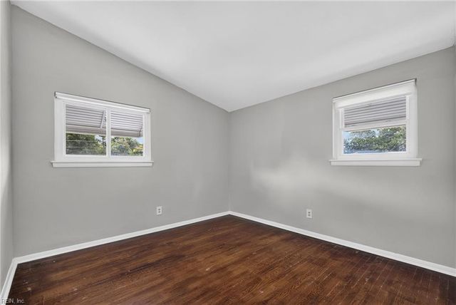 5548 Berry Hill RD, Norfolk, VA 23502