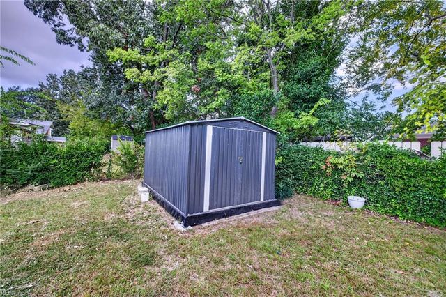 5548 Berry Hill RD, Norfolk, VA 23502