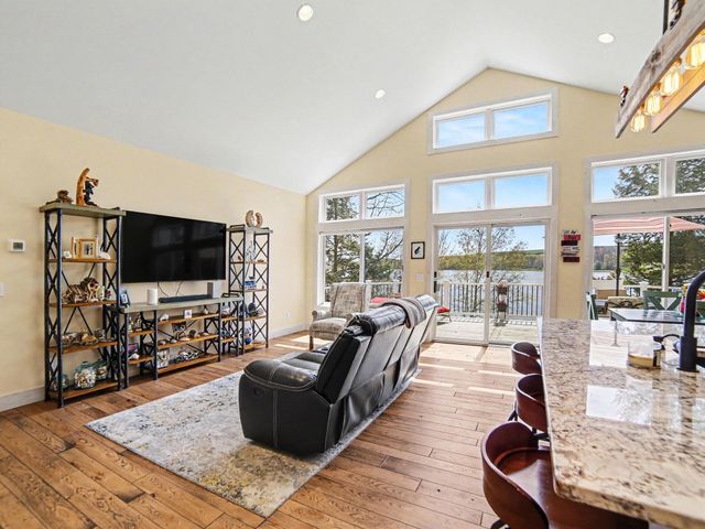 5203 W Bald Eagle Drive, Ludington, MI 49431