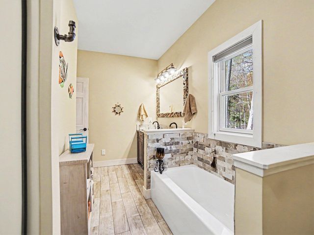 5203 W Bald Eagle Drive, Ludington, MI 49431