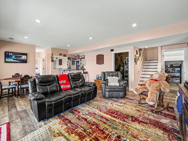 5203 W Bald Eagle Drive, Ludington, MI 49431