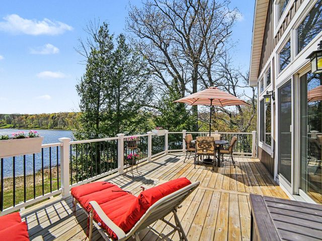 5203 W Bald Eagle Drive, Ludington, MI 49431