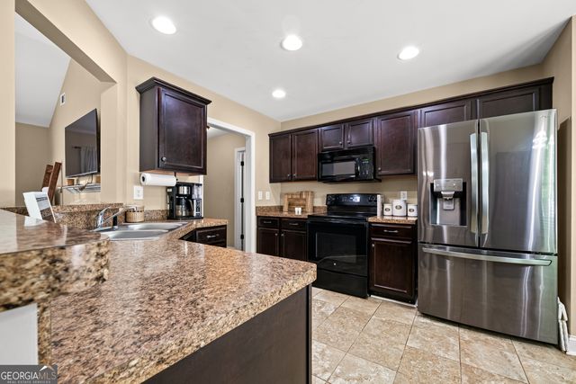 206 Jackson Farms Drive, Rockmart, GA 30153