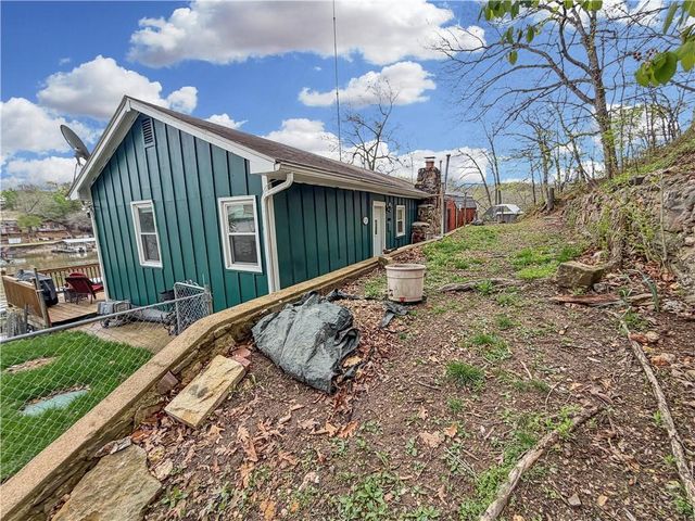 25649 Pine Cove Road, Edwards, MO 65326