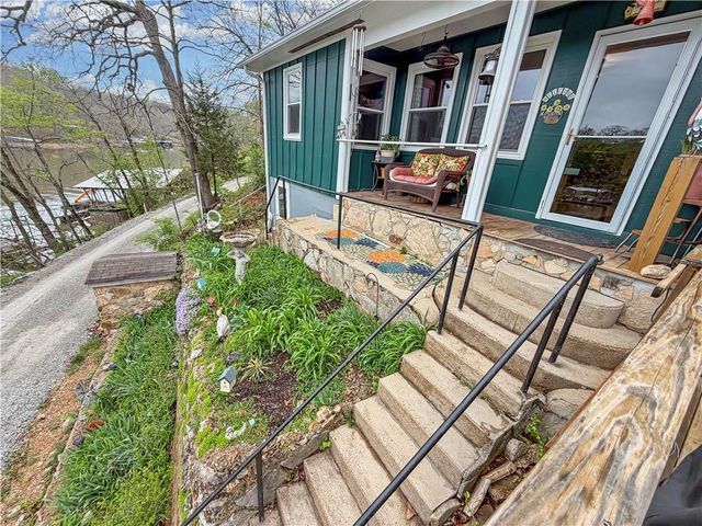 25649 Pine Cove Road, Edwards, MO 65326