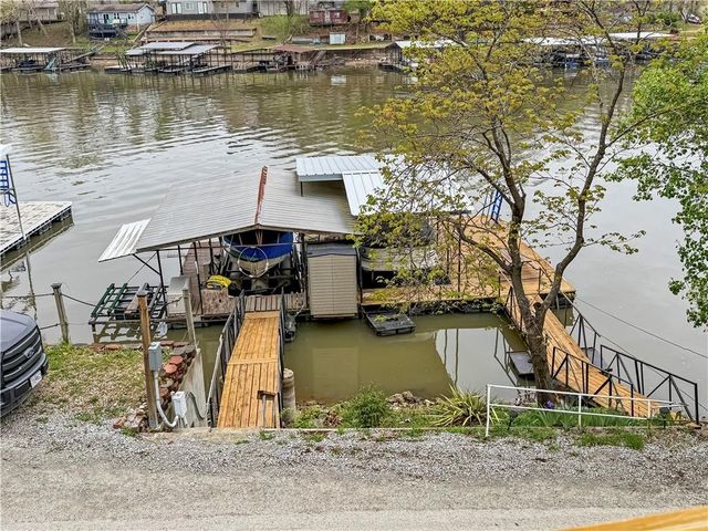 25649 Pine Cove Road, Edwards, MO 65326