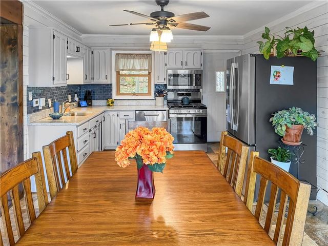 25649 Pine Cove Road, Edwards, MO 65326