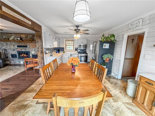 25649 Pine Cove Road, Edwards, MO 65326