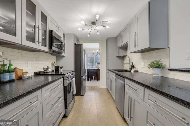 9 Ivy Gates NE, Atlanta, GA 30342