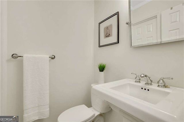 9 Ivy Gates NE, Atlanta, GA 30342