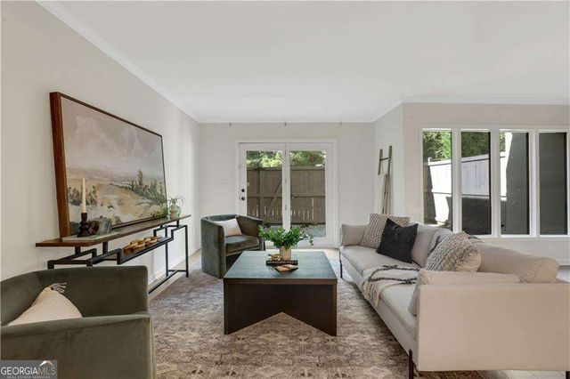 9 Ivy Gates NE, Atlanta, GA 30342