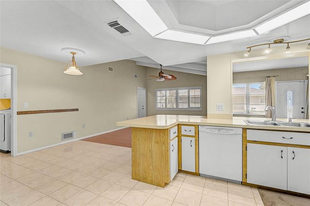 5852 LINCOLN ROAD, Venice, FL 34293