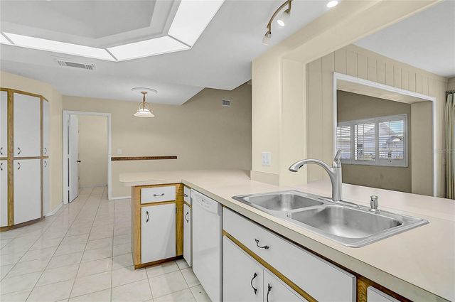 5852 LINCOLN ROAD, Venice, FL 34293