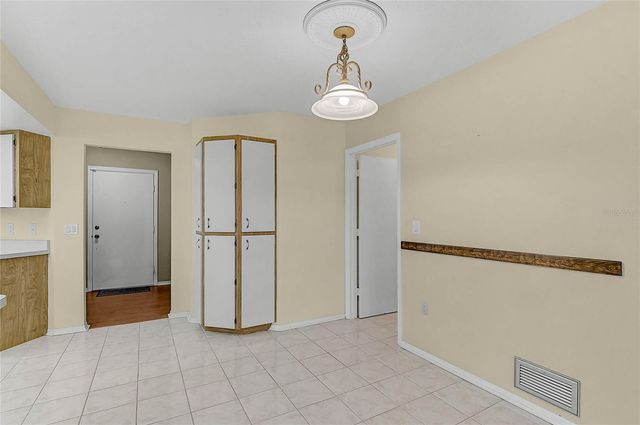 5852 LINCOLN ROAD, Venice, FL 34293