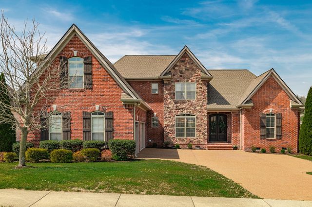 2140 Gorden Xing, Gallatin, TN 37066