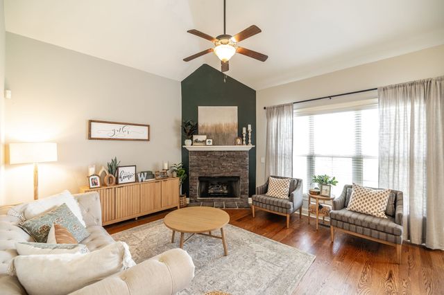 2140 Gorden Xing, Gallatin, TN 37066