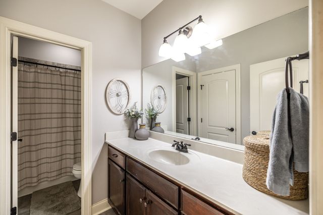 2140 Gorden Xing, Gallatin, TN 37066