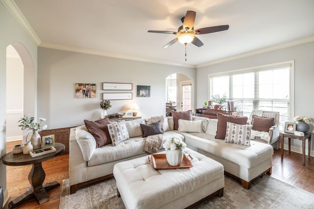 2140 Gorden Xing, Gallatin, TN 37066