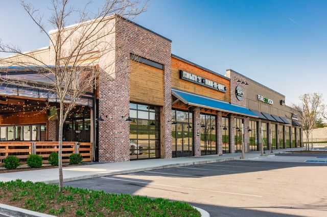 2140 Gorden Xing, Gallatin, TN 37066