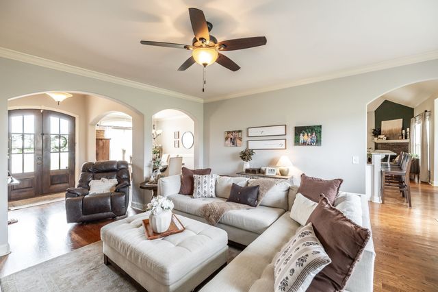 2140 Gorden Xing, Gallatin, TN 37066