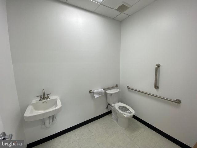 446 HARRISON ST SE, Leesburg, VA 20175