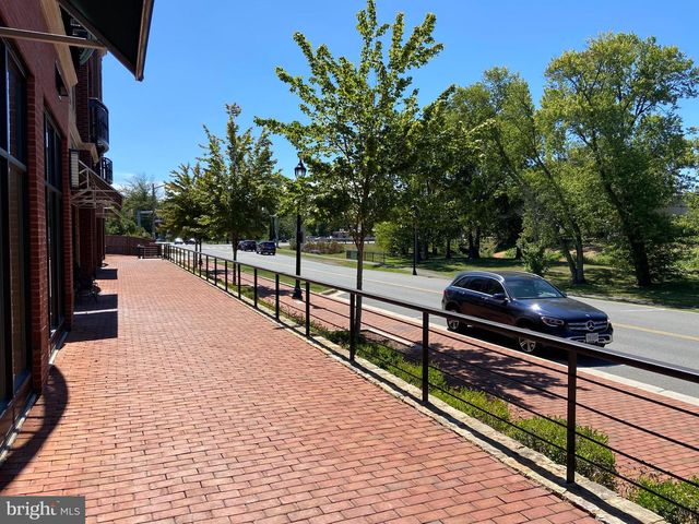 446 HARRISON ST SE, Leesburg, VA 20175