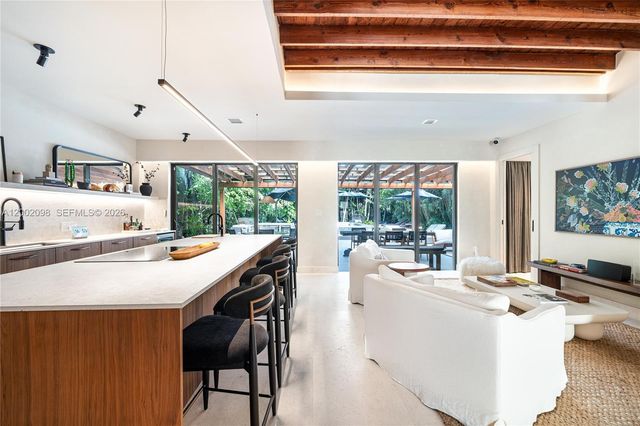 1735 Michigan Ave, Miami Beach, FL 33139