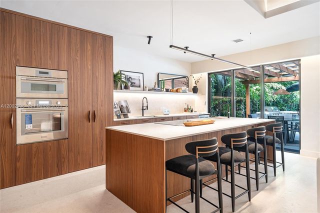 1735 Michigan Ave, Miami Beach, FL 33139