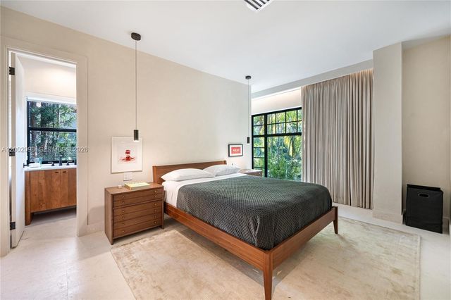 1735 Michigan Ave, Miami Beach, FL 33139