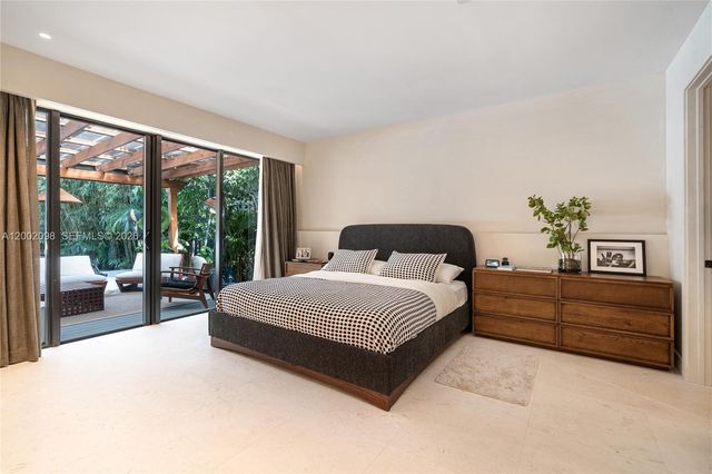 1735 Michigan Ave, Miami Beach, FL 33139