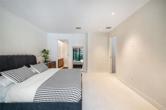 1735 Michigan Ave, Miami Beach, FL 33139