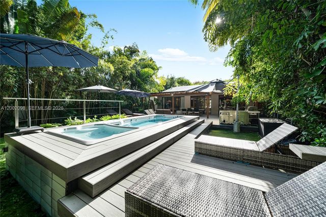 1735 Michigan Ave, Miami Beach, FL 33139