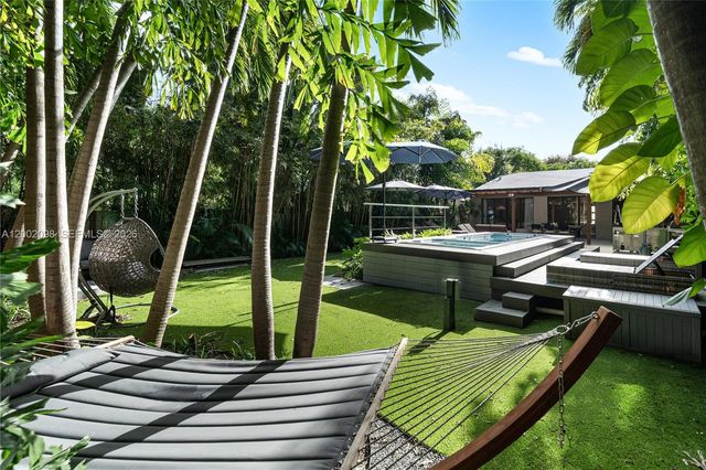 1735 Michigan Ave, Miami Beach, FL 33139