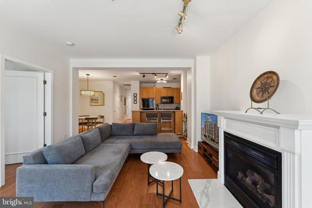 4025 Connecticut Ave NW Apt 205, Washington, DC 20008