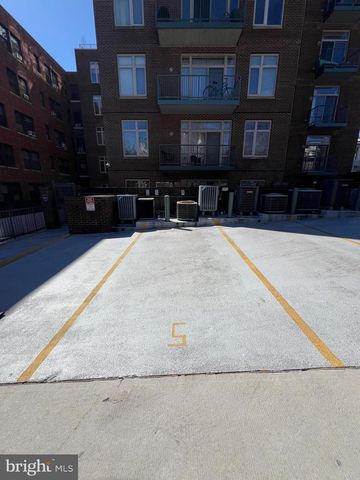 4025 Connecticut Ave NW Apt 205, Washington, DC 20008
