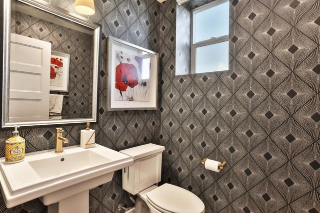 2986 Valley Of Hearts Del Place, San Jose, CA 95136