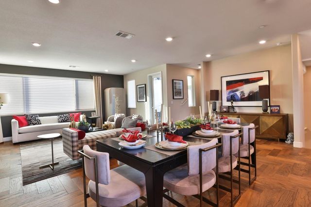 2986 Valley Of Hearts Del Place, San Jose, CA 95136